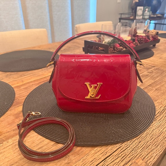 Louis Vuitton Verns Pasadena Handbag - Picture 1 of 8
